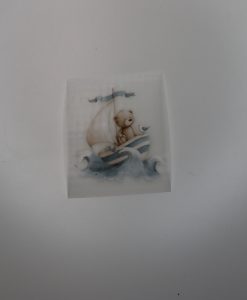 Bügelbild kleiner Teddy auf Schiff  6 x 7 cm