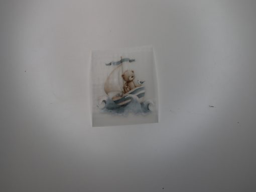 Bügelbild kleiner Teddy auf Schiff  6 x 7 cm