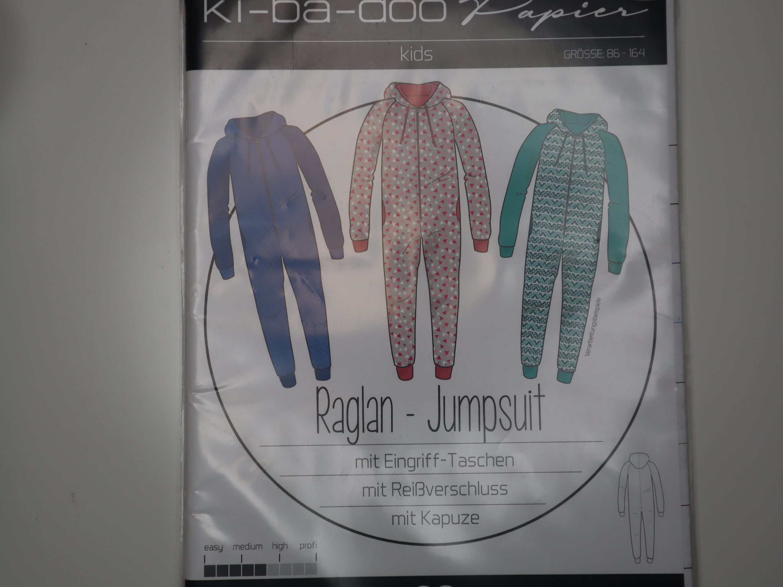 Schnittmuster Kibadoo Raglan Jumpsuit KInder Größe 86-164