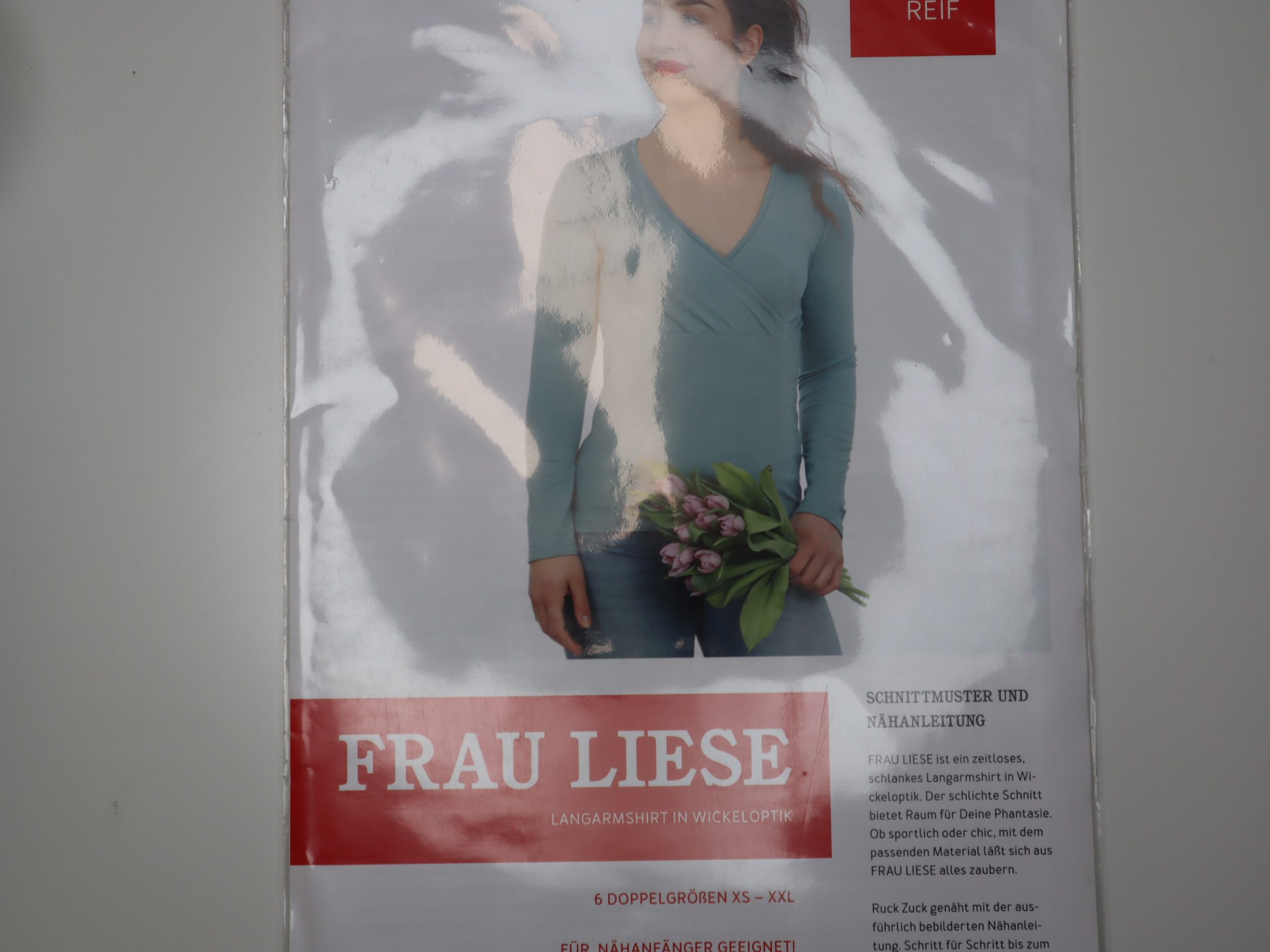 Schnittmuster Studio Schnittreif Frau Liese Langarmshirt in Wickeloptik XS-XXL