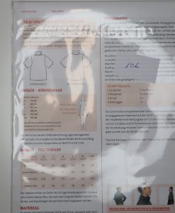 Alternative view of Schnittmuster Studio SchnittreifFrau Dörte Rollkragenpulli mit kurzen weiten Ärmeln XS-XXL