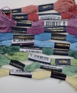 Stickgarnset mit 11 Pastelltönen (11 x 8 m)